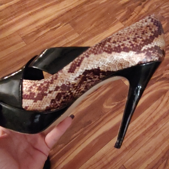 Baby phat heels - Picture 6 of 7